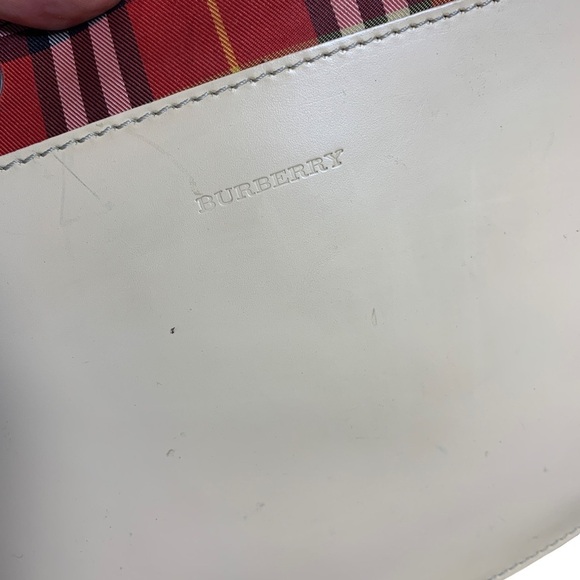 Burberry Women’s Vintage Nova Check Tote Patch Pocket Bag with Cream Accents - Picture 10 of 10